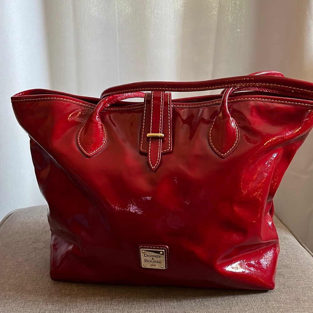 Dooney and Bourke Handbag